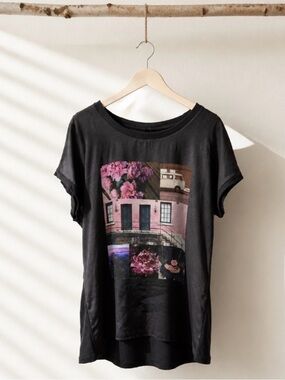 TWIK Women’s Shirt Top Size M Used